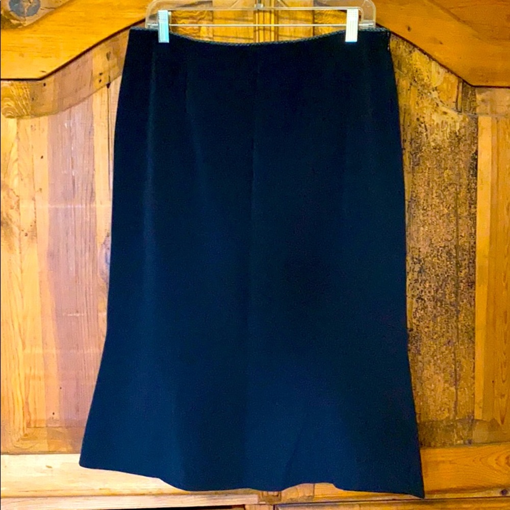 LIMITED stretch size 14 Tulip skirt